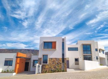 567976676e11419b1ac8d01a2857d2d57d23814b31d99273b80825b5f398244c · Casa en Venta en Rosarito Piramide Plaza del Mar