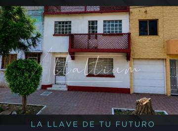 Casa de 3 habitaciones, Venustiano Carranza · Venta de Casa en Calle Orfebrería Colonia Michoacana en Venustiano Carranza Adj