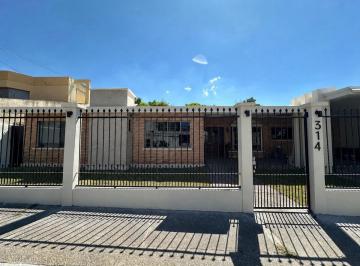 Casa de 3 habitaciones, San Pedro Garza García · Casa en Venta en San Pedro