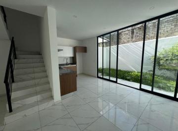 Casa en condominio · 138m² · 3 Recámaras · 2 Estacionamientos · Casa en Venta en Coto Privado en El Fortin, Zapopan