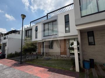 Casa en condominio Venta 91m² de 3 habitaciones · Casa en Venta en Coto Privado en El Fortin, Zapopan