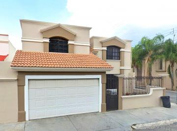 Casa de 4 habitaciones, Saltillo · Casa de 230 m² con 4 Recámaras en Venta en Alpes Norte