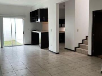 Casa de 3 habitaciones, Saltillo · Rento Casa Villa Vergel $19,000
