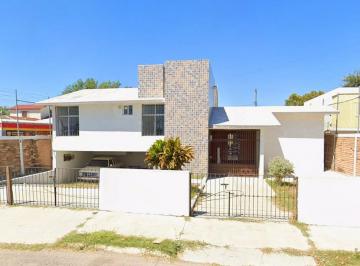 Casa de 6 habitaciones, Piedras Negras · Casa de 447 m² con 6 Recámaras en Venta en Tecnológico