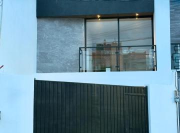 Casa · 120m² · 3 Recámaras · 2 Estacionamientos · Casa en Venta en Bugambilias