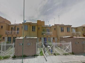 Casa de 3 habitaciones, Chicoloapan · Casa de 135 m² con 3 Recámaras en Venta en El Arenal