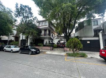 Casa · 15 Recámaras · 18 Estacionamientos · Casa en Venta en Santa María Nonoalco