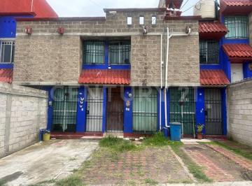Casa · 60m² · 2 Recámaras · 1 Estacionamiento · Venta Casa Duplex Cantaros II Nicolas Romero 11417