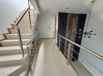 Casa · 202m² · 3 Recámaras · 2 Estacionamientos · Casa en Venta en Bella Vista