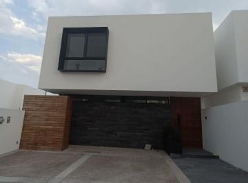Casa de 3 habitaciones, Querétaro · Casa en Venta en Cumbres del Lago
