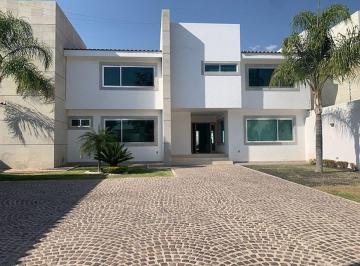 e990922d7c0b84d577ebc7d004ed117023b2c3095b1b19ad423bca4e6e20bf9c · Renta Casa Juriquilla (Residencia Amplia)