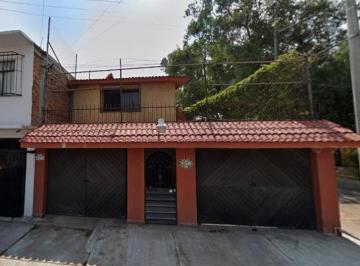 Casa de 4 habitaciones, Azcapotzalco · Casa de 173 m² con 4 Recámaras en Venta en El Rosario