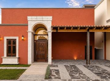 3e4f61fcaa653c7076ed15707cadafda65f27988e444d7b09bcbe171e9b23e6e · Casa San Adrian 10