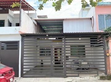Casa de 1 habitación, Tapachula · Casa de 90 m² con 1 Recámara en Venta en Fraccionamiento Primavera