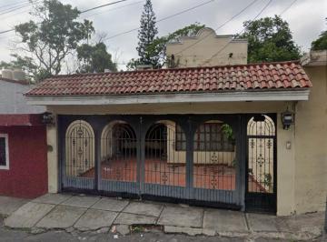 Casa de 4 habitaciones, Colima · Oportunidad de Adquisición - Proceso Ejecución Hipotecaria En, Colima Centro, Colima