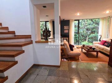 95e76a66d4c495a8b1a9cba69b83bbc93071a06e219e4194df7c2e88c670560f · Casa en Venta en Coapa, Tlalpan