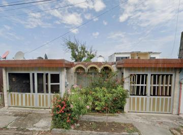 Casa de 4 habitaciones, Veracruz · Casa de 270 m² con 4 Recámaras en Venta en Fraccionamiento Floresta