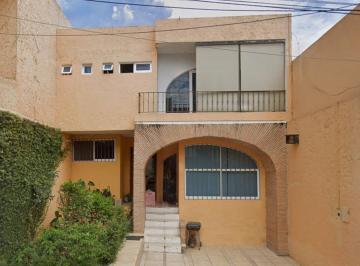 Casa de 3 habitaciones, Xalapa · Casa de 115 m² con 3 Recámaras en Venta en Pedregal de Las Animas