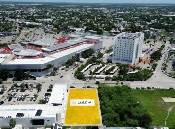 1 · Terreno Comercial en Venta en Altabrisa, Mérida - Oportunidad de Inversión