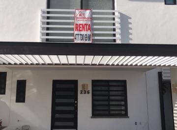 Casa de 3 habitaciones, León · Katania Residencial Rento Casa