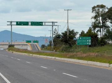 Terreno comercial , Corregidora · Terreno de 5740 m² en Venta en Corregidora a Pie de Carretera