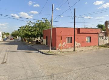 Casa · 120m² · 2 Recámaras · 4 Estacionamientos · Casa en Central