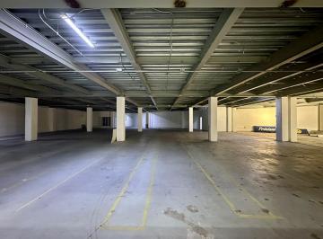 Local comercial · 925m² · Local en Plaza Comercial en Los Reyes La Paz