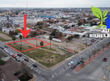 Terreno / Lote · 562m² · Terreno en Venta en Av 16 Septiembre y Periodistas, Piedras Negras, Coahuila