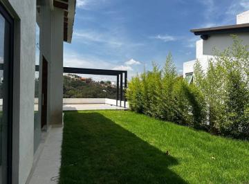 Casa de 4 habitaciones, Atizapán de Zaragoza · Casa en Renta Totalmente Remodelada con Hermosos Acabados y Amplios Espacios