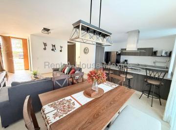 Casa en condominio de 3 habitaciones, El Marqués · Casa en Venta en Antalia, Zibatá | Recámara en Planta Baja + Alberca Climatizada