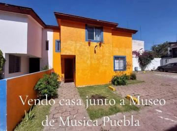 Casa uso de suelo de 2 habitaciones, Puebla · Casa en Venta a Media Calle del Museo de Música Puebla Precio Muy Accesible