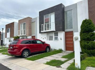 Casa en condominio · 138m² · 3 Recámaras · 2 Estacionamientos · Venta de Casa en El Refugio en Queretaro