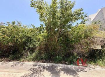 Terreno / Lote , Mérida · Terreno en Venta Frenta a Parque en Paseo Country en El Norte de Merida