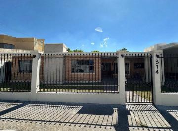 9cbd491318b10b40d4207edd848e52a34ee020b1a9fdb7ad2f924b00c4644659 · Casa en Renta Colonia Jardines del Campestre 1 Planta $90,000