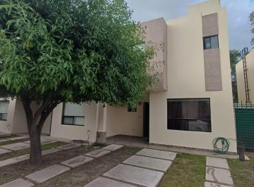 Fachada · Venta Casa 2 Plantas, Sonterra