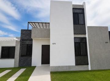 Casa de 3 habitaciones, Villa de Alvarez · Casa en Venta Nueva en Villa de Álvarez Colima a 8 Minutos del Centro. Dos Rec. en Planta Baja