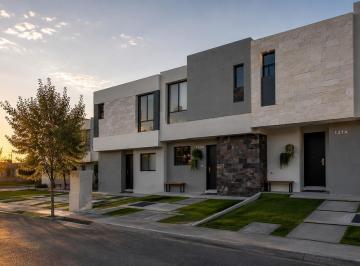 1 · Casa en Venta en Zona El Mirador, Gran Ubicación, Vive con Calidad de Vida.