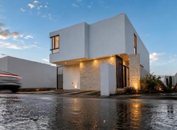 1 · Casa en Venta en Santa Elena, Querétaro, Diseño de Autor - 4 Recámaras, Premium!