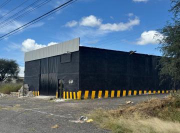 Bodega comercial , Colón · Terreno con Bodega en Venta Sobre Carretera Ezequiel Montes - Bernal 2000 m²
