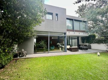 Casa de 4 habitaciones, Cuajimalpa de Morelos · Casa en Venta en Fraccionamiento Cumbres de Santa Fe