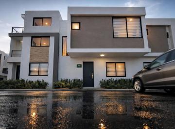 1 · Casa en Venta Entre El Refugio y Zibatá, 3 Recámaras, 2.5 Baños, Hermosa!