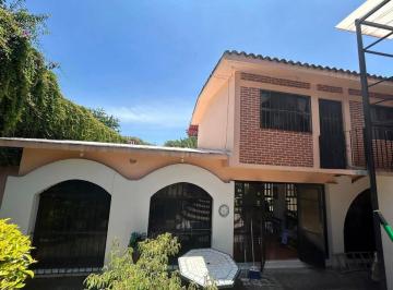 Casa de 5 habitaciones, Emiliano Zapata · Casa en Fraccionamiento Burgos