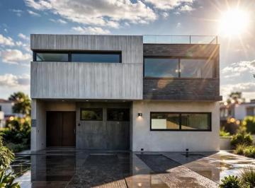 1 · Casa en Venta en Preserve Juriquilla - Amplias Estancias y Amenidades Únicas