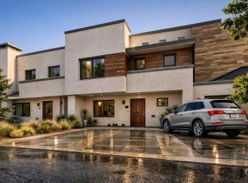 1 · Residencia en Venta en La Vista Residencial - Diseño Premium!