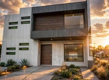 1 · Casa en Venta en Zona Candiles, Vive con Calidad de Vida, Gran Ubicación!