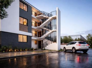 1 · En Venta Loft Entre El Refugio y Zibatá, Alberca, 3 Recamaras.