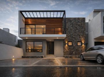 1 · Hermosa Residencia en Lomas de Juriquilla, Doble Altura, Cto Serv, 3 Recamaras.