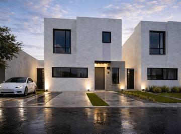 1 · Se Vende Hermosa Casa en El Mirador, Alberca, 3 Recamaras, 2.5 Baño