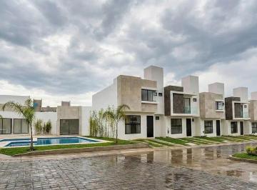 1 · Se Venden Casas en Juriquilla San Isidro, Equipadas, 3 Recamaras, Alberca, Lujo