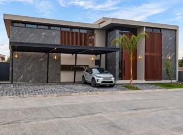 Casa de 6 habitaciones, Metepec · Hermosa Propiedad en Venta Hacienda San Antonio.
